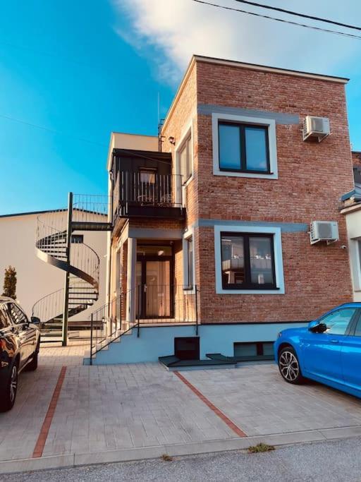 Dvojizbovy Apartman V Blizskom Centre Bardejova Exterior photo